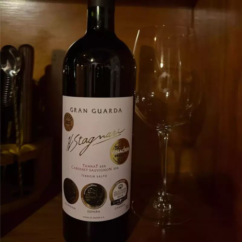 Tannat 65% Cab. Sauvignon 35%